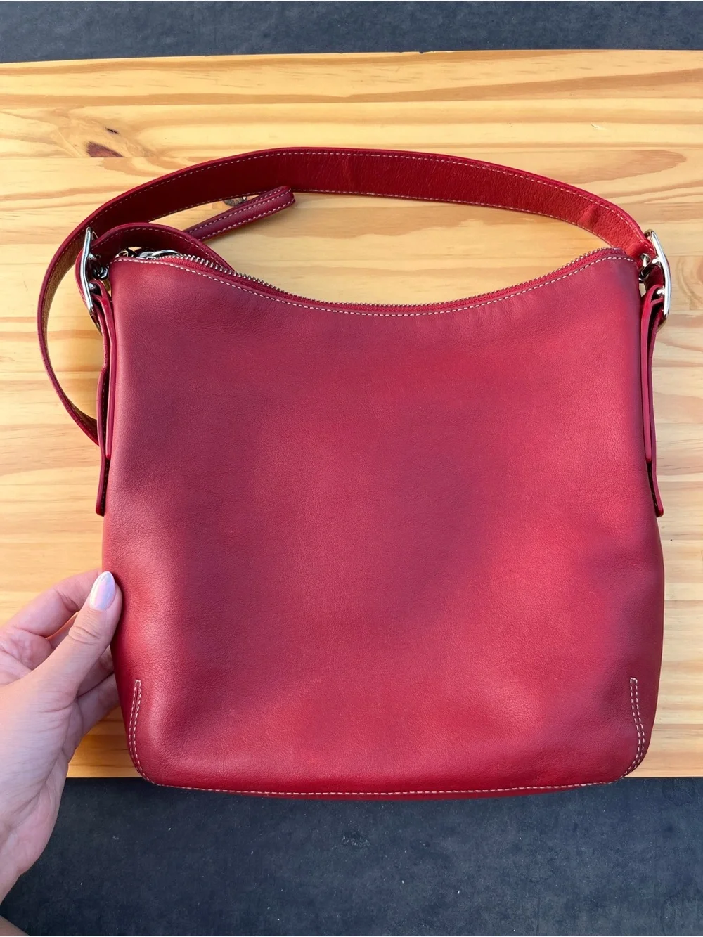 Vintage Coach Red Leather Crossbody Timeless Women's Shoulder Bag